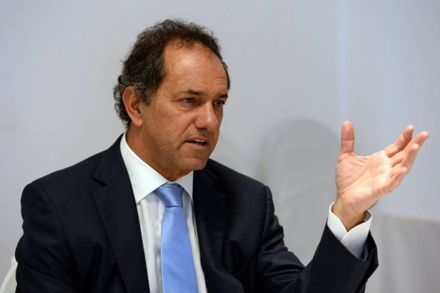 Escándalo Scioli: “Los políticos deben evitar sumarse al farandulismo”, opinan desde Carta Abierta