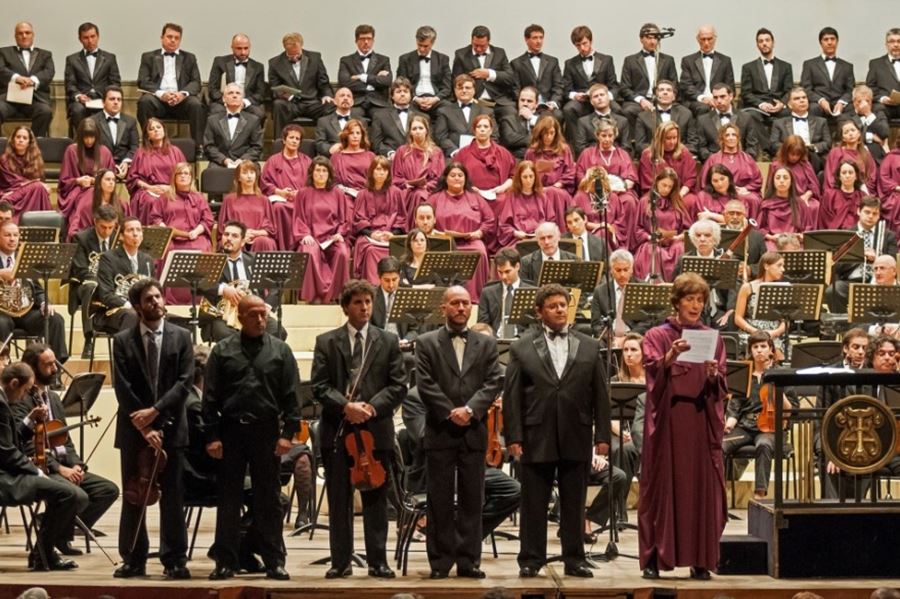 Retención de tareas en el Teatro Argentino: Trabajadores del coro estable luchan por una bonificación