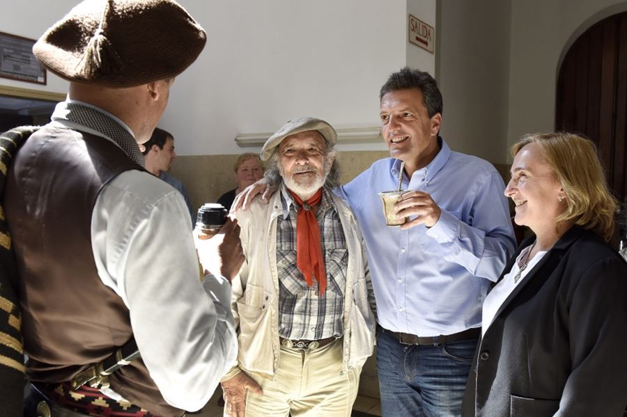Sergio Massa: "Muchos, como ya consiguieron el voto, se olvidaron de la gente y ya no recorren más”