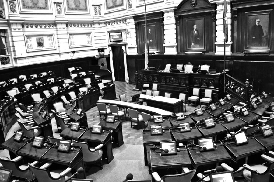 Vidal espera a Nación para el presupuesto 2018 y dilatará su tratamiento para después de la elecciones