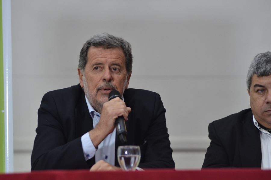 Elustondo: “En las últimas décadas, la mala política se disoció de la ciencia y fue funcional a la corrupción”