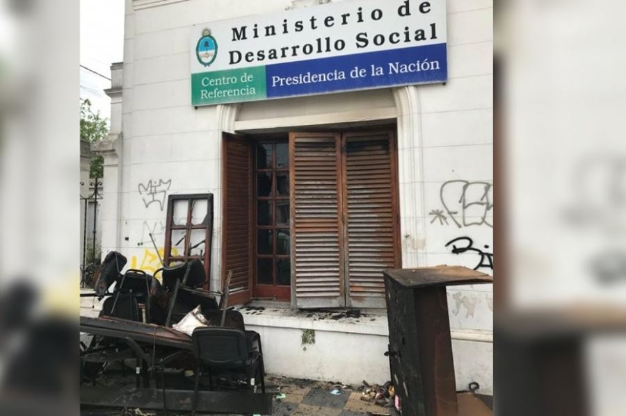 El intendente de Olavarría denunció el "incendio ocasional" de una sede del ministerio de Desarrollo