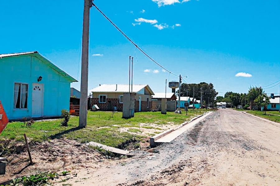 Más solo que loco malo: Rebautizan el barrio Julio de Vido como "René Favaloro"