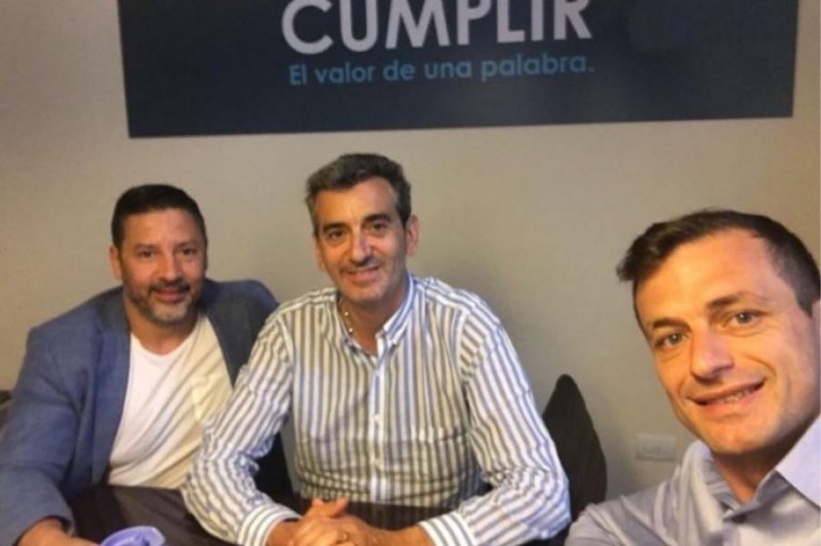 El PJ bonaerense va por la unidad: Menéndez se mostró con Randazzo y Bucca