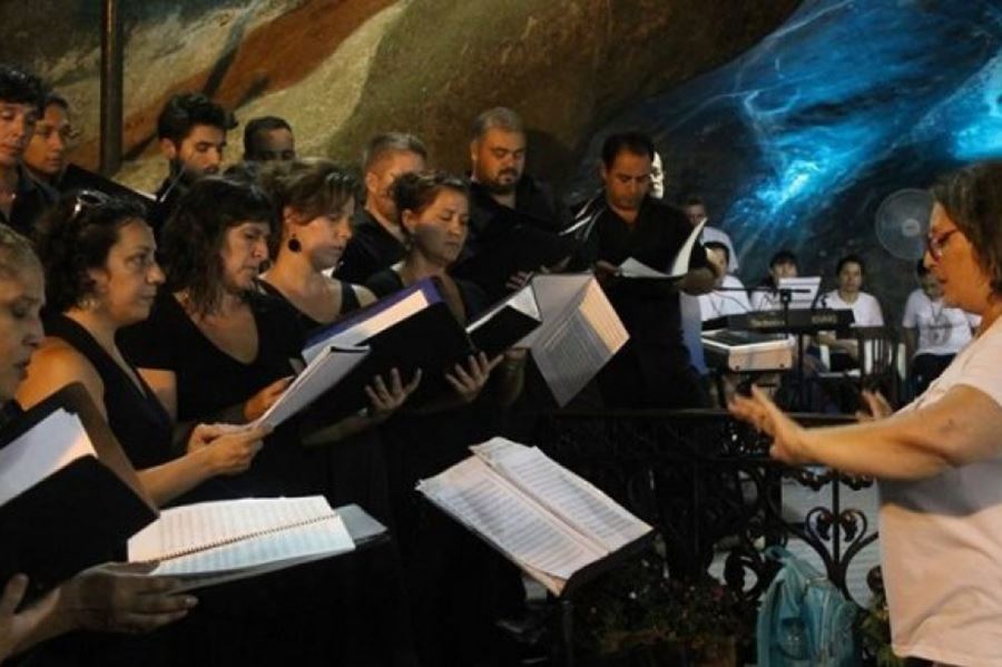 Amenazas y despidos: Echan integrantes del coro y músicos de municipio de Cambiemos