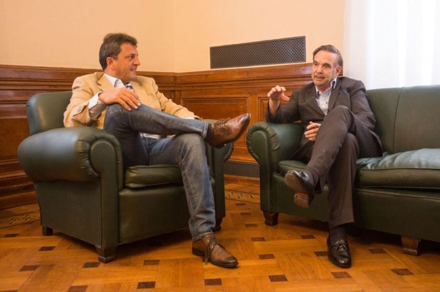 Buscando un símbolo de paz: Sergio Massa se reunió con Miguel Ángel Pichetto