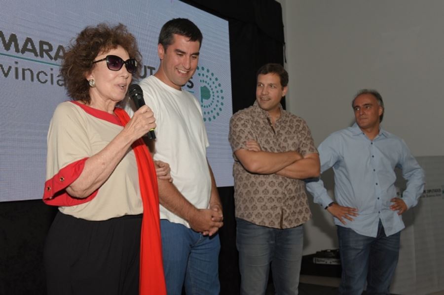 Mosca y De Jesús entregaron el premio María Elena Walsh a Graciela Borges