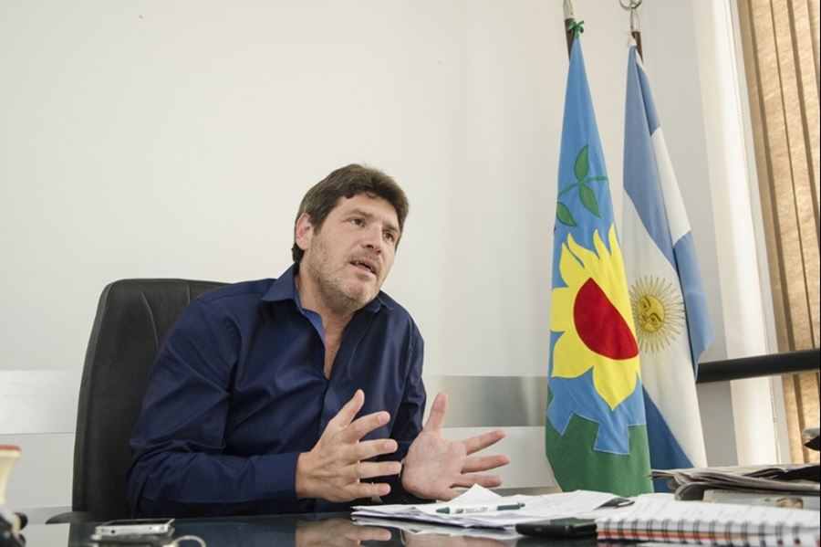 Desde el seno de Cambiemos, el "lilito" Castello pide que el anti-nepotismo baje a la Provincia