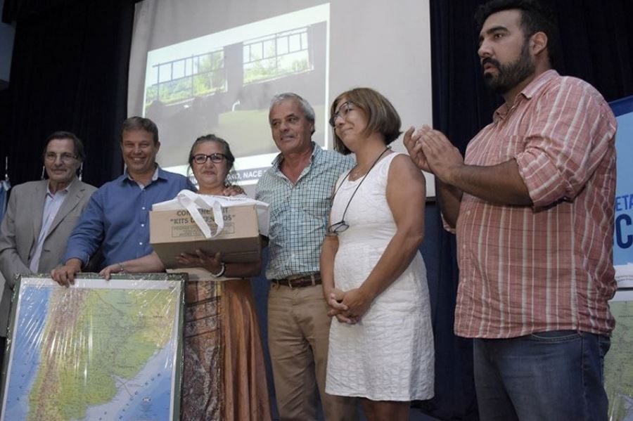Cascallares puso en marcha un programa para alcanzar la alfabetización total en el distrito