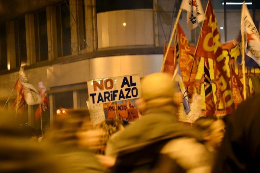 Ruidazo contra el tarifazo: Argentina sale a la calle