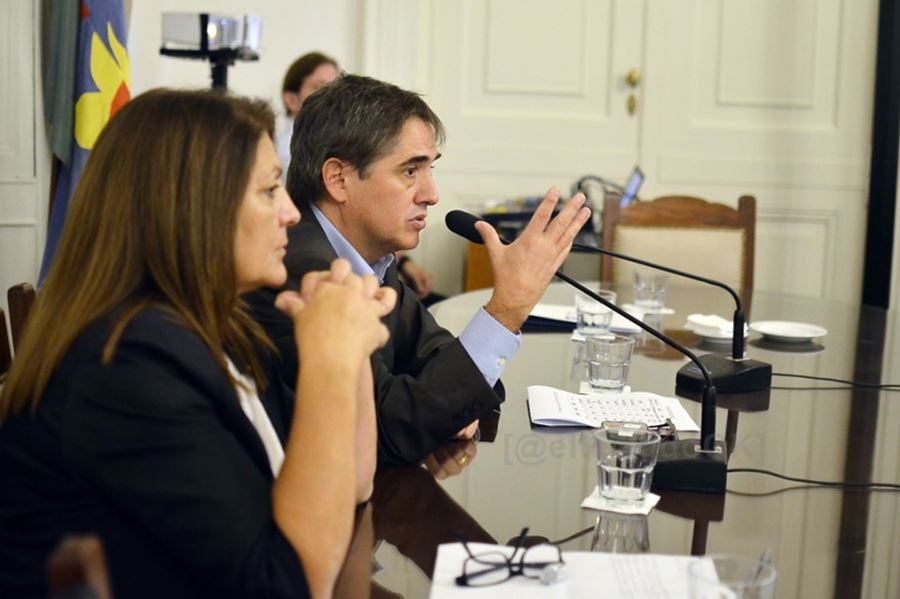 La Defensoría denunció al Estado por la suba de la luz y alertó por la no aplicación de la tarifa social