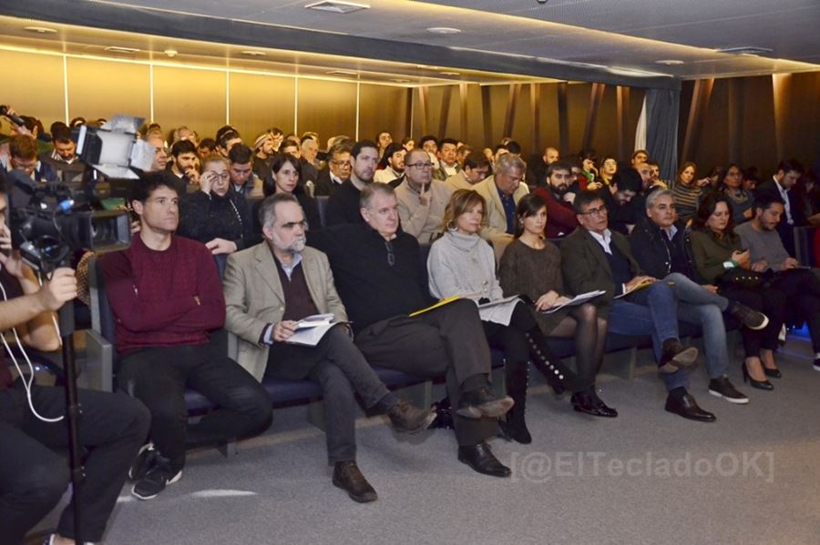 Empresarios Pymes presentaron junto con legisladores de la oposición un proyecto que impulsa la emergencia en el sector
