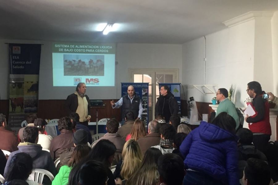 La Provincia reunió a los productores porcinos y les ofreció financiar proyectos productivos