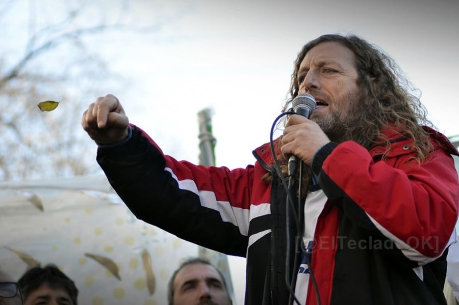 “Este gobierno ha tenido que ceder y retomar el camino de los pases a planta permanente"
