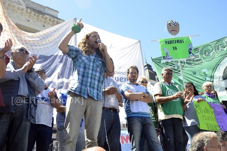 Judiciales, estatales y trabajadores de la salud paran por 24 horas en reclamo de la reapertura de paritarias