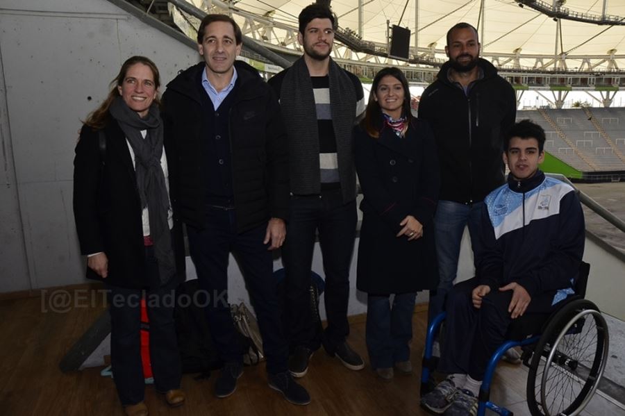 Garro presentó a los relevistas llevarán la antorcha olímpica por lugares emblemáticos de La Plata