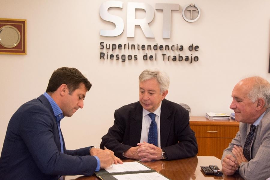 El IPS firmó un convenio con la Superintendencia de Riesgos del Trabajo