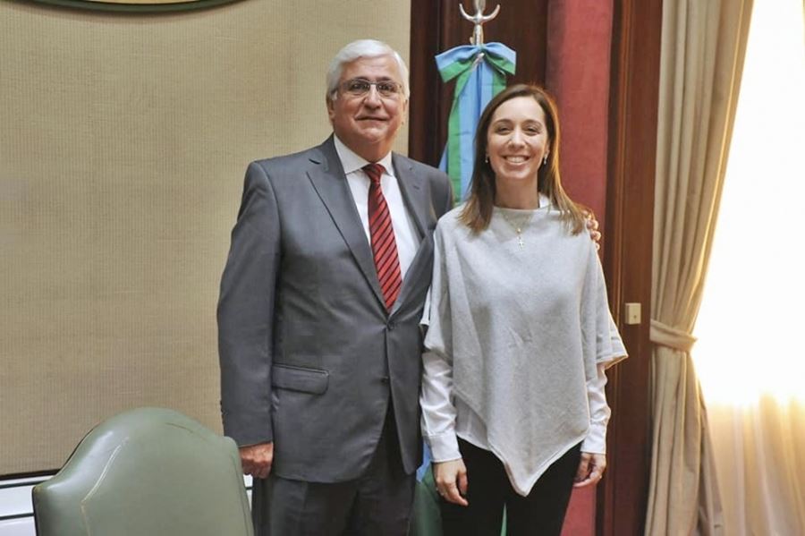 Intendentes al rescate: Loubet dispuso la entrega de una bonificación extra para los municipales