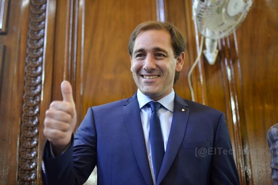 El jefe comunal de La Plata otorgó una suba salarial a sus empleados municipales