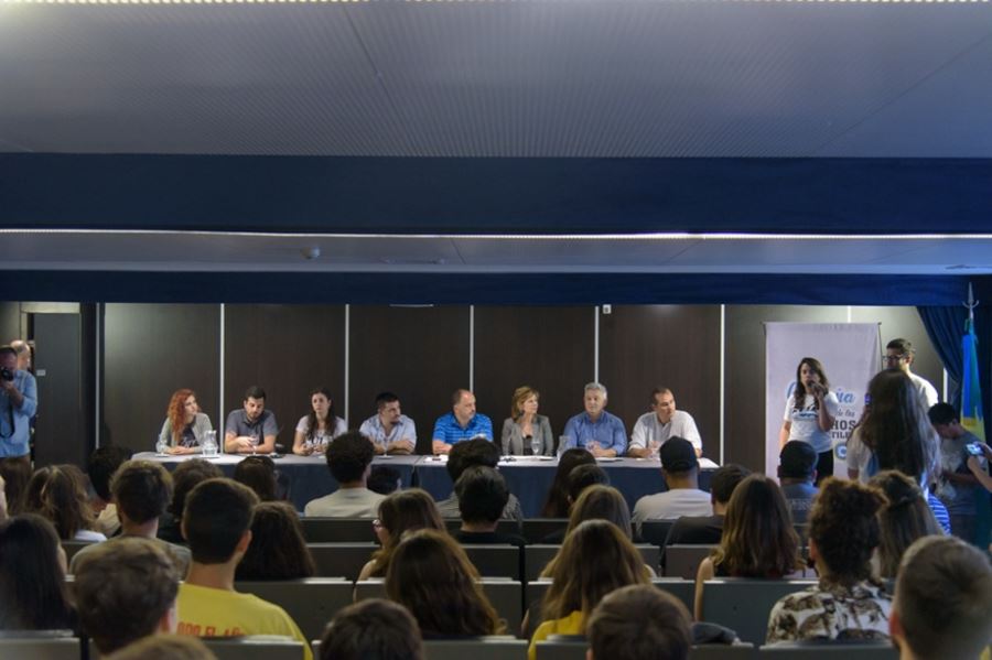 Diputados presentaron la campaña para bajar a la provincia la ley de Derechos Estudiantiles