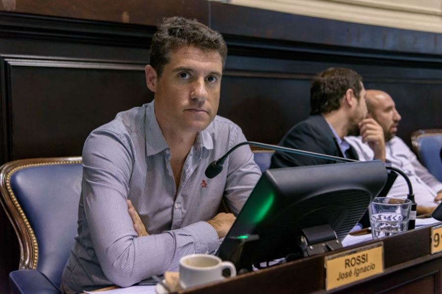 El diputado Rossi propone eliminar el género de los formularios de la administración pública