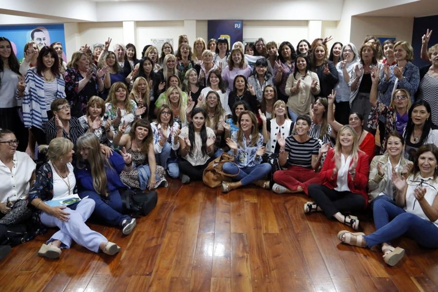 Mujeres peronistas se pusieron en marcha "con la esperanza de cambiar este país”