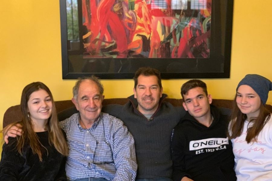 Con fotos y mensajes en las redes, los intendentes bonaerenses saludaron a sus padres en su día
