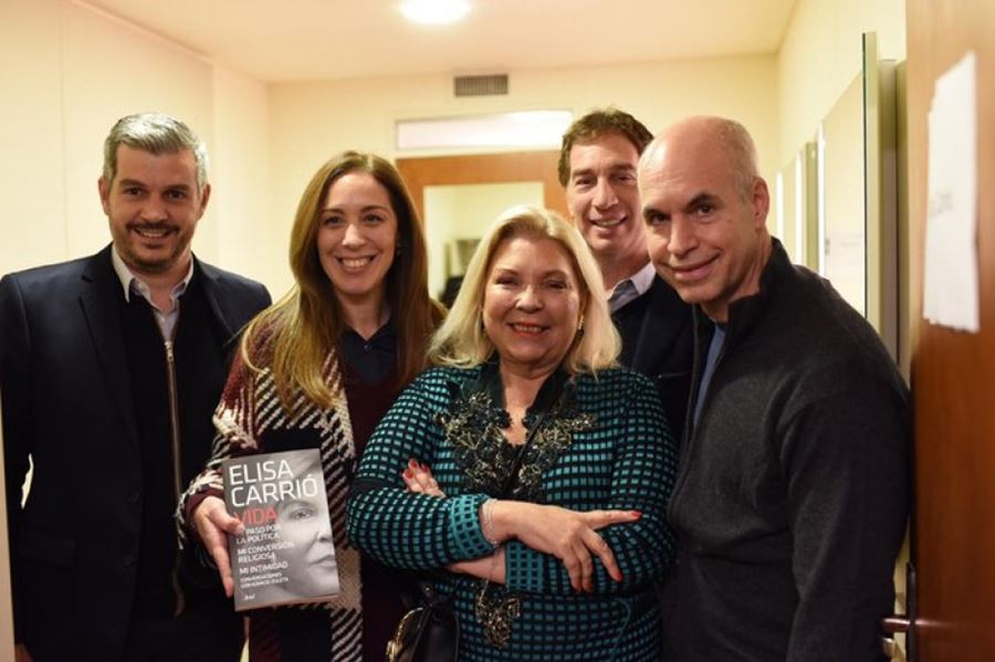 Carrió presentó su libro junto a Vidal, Peña y Larreta y vaticinó: “En octubre ganamos por paliza”