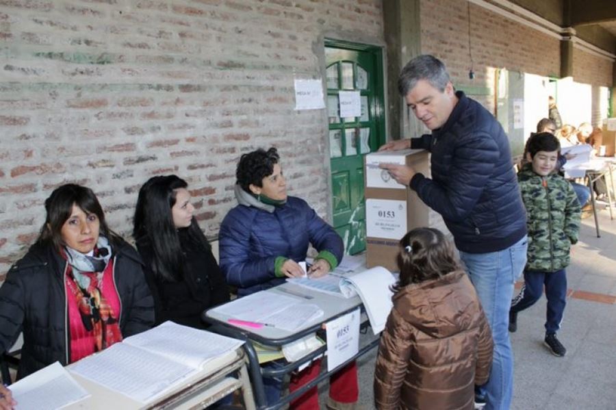 Zabaleta emitió su voto: “Hoy elegimos qué modelo de país queremos”
