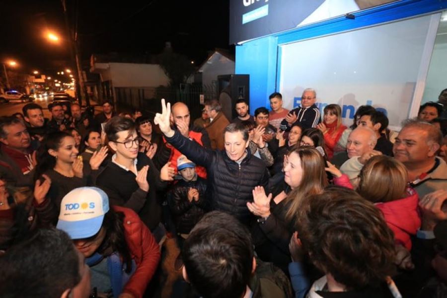 Fernando Gray: "Este triunfo nos llena de energía para seguir transformando Esteban Echeverría"