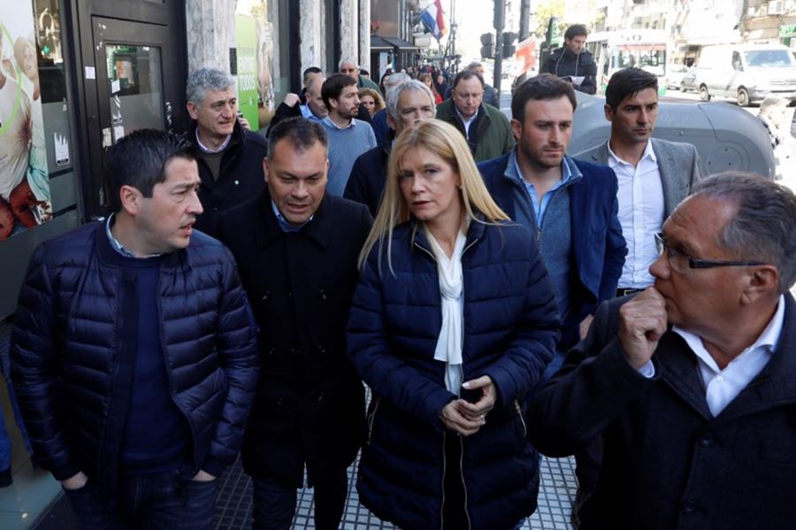 Intendentes peronistas le pidieron a la gobernadora Vidal que declare la emergencia alimentaria en la provincia