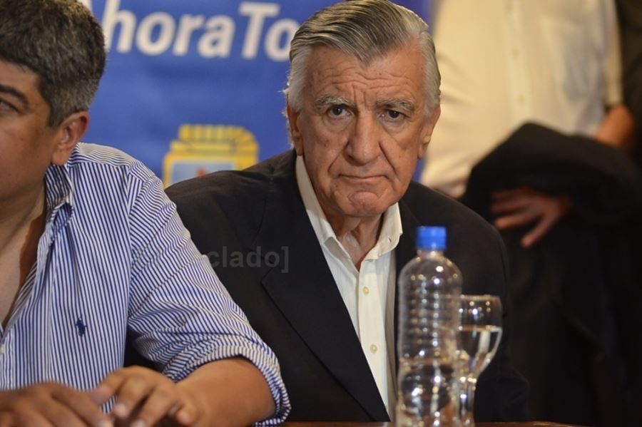 Gioja, duro contra Macri: “Pareciera que está en bolas, que no lee los diarios”