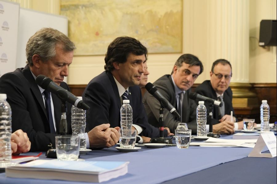 El trilema argentino: Qué dejó el paso de Hernán Lacunza por el Congreso de la Nación
