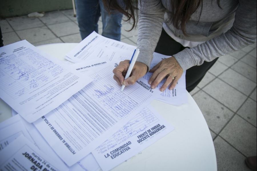 Movilizados en toda la provincia, docentes firmaron petitorio y advirtieron que son “ignorados” por Vidal