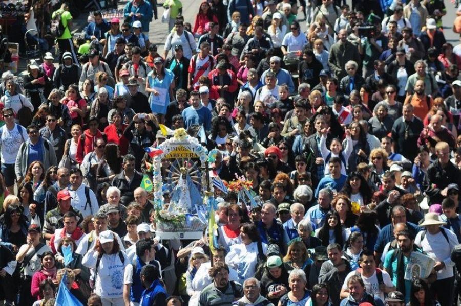 Si vas a Luján, llevá la foto de un chico o una chica perdida: la iniciativa impulsada por Juan Carr