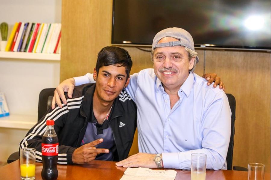 Alberto Fernández recibió a Brian, el joven discriminado en Moreno: “Entiendan, una gorra no cambia nada”