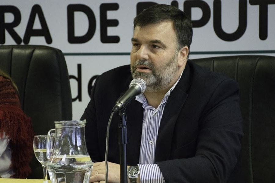 El diputado Rovella propone que el abogado del niño intervenga en cuestiones penales