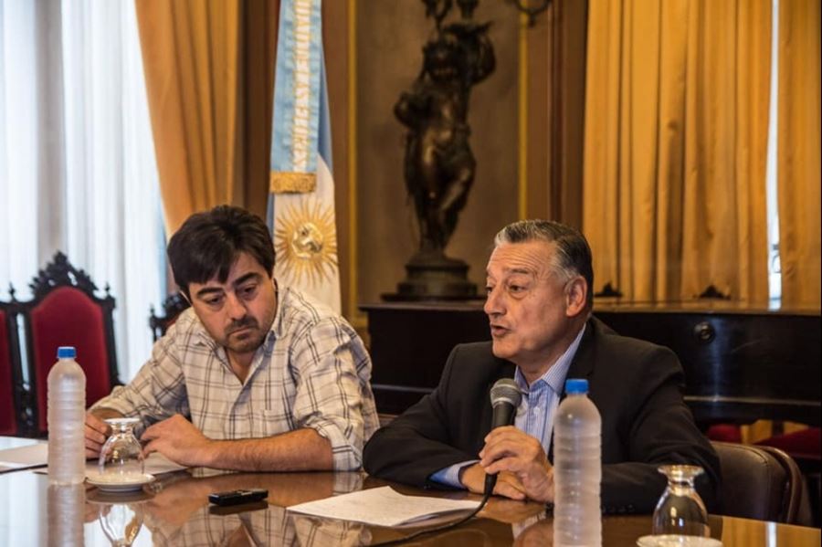 El intendente de Las Flores renunció a su sueldo: "La situación es más complicada de lo previsto"