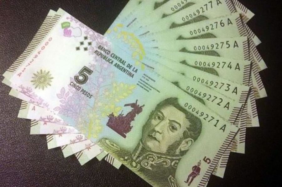 Para tomar nota: en febrero salen de circulación los billetes de 5 pesos