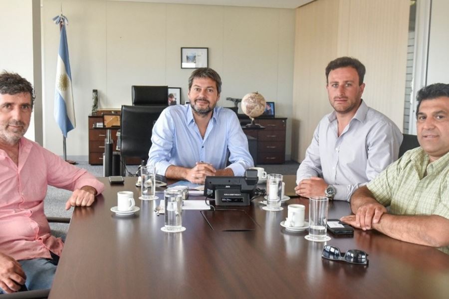 El intendente Ralinqueo se reunió con Matías Lammens