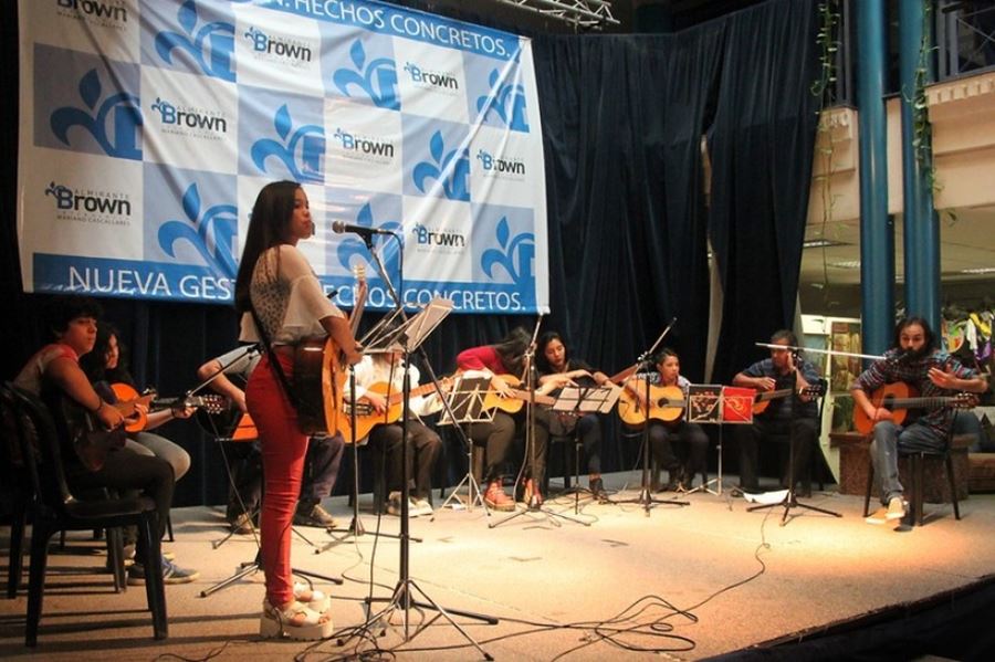 Almirante Brown abrirá 7 escuelas municipales de arte con título universitario