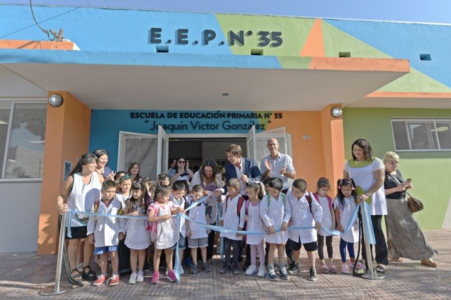Juan Andreotti inauguró la renovada Escuela Provincial Nº 35 de San Fernando