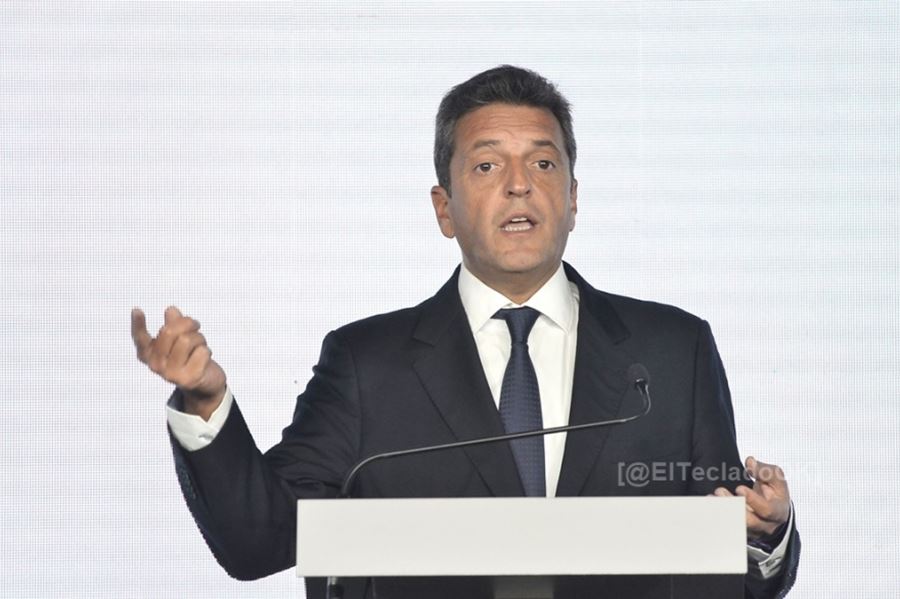 Massa defendió el modelo de retenciones: "Se les pide un esfuerzo a los que exportan más de 1000 toneladas"