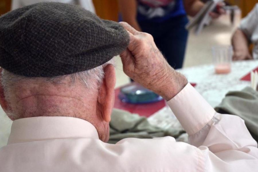 Salud recomienda medidas para prevenir el coronavirus en geriátricos y residencias para adultos mayores