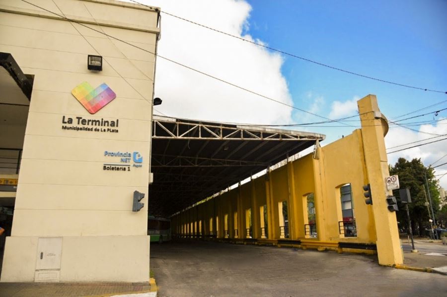 La Plata: El municipio impedirá el ingreso de micros de larga distancia a la terminal