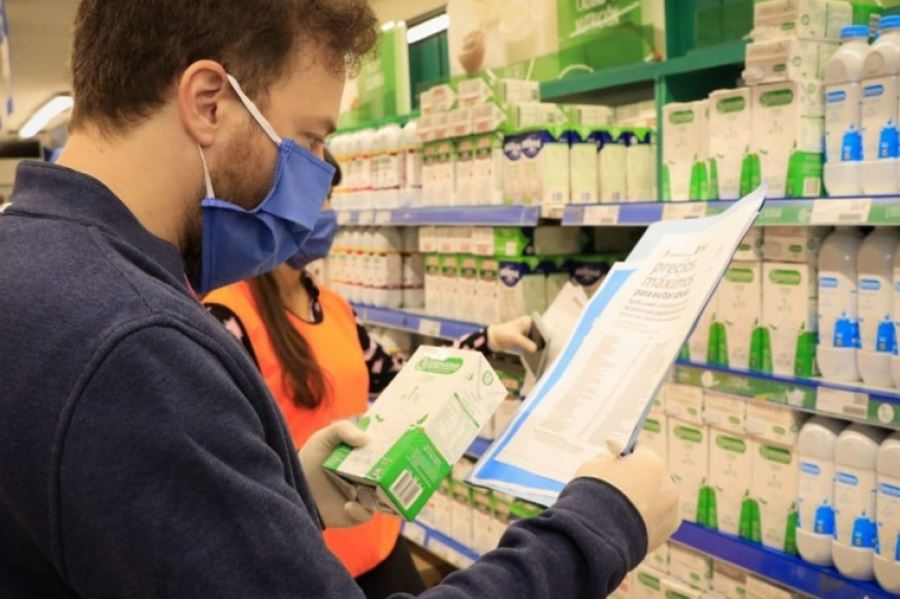 Otermín: "El acuerdo de precios justos es esencial para cuidar el bolsillo de los y las bonaerenses"
