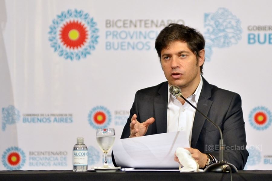 Kicillof desembolsa 8000 millones de pesos a los municipios para pagar sueldos y atender la emergencia