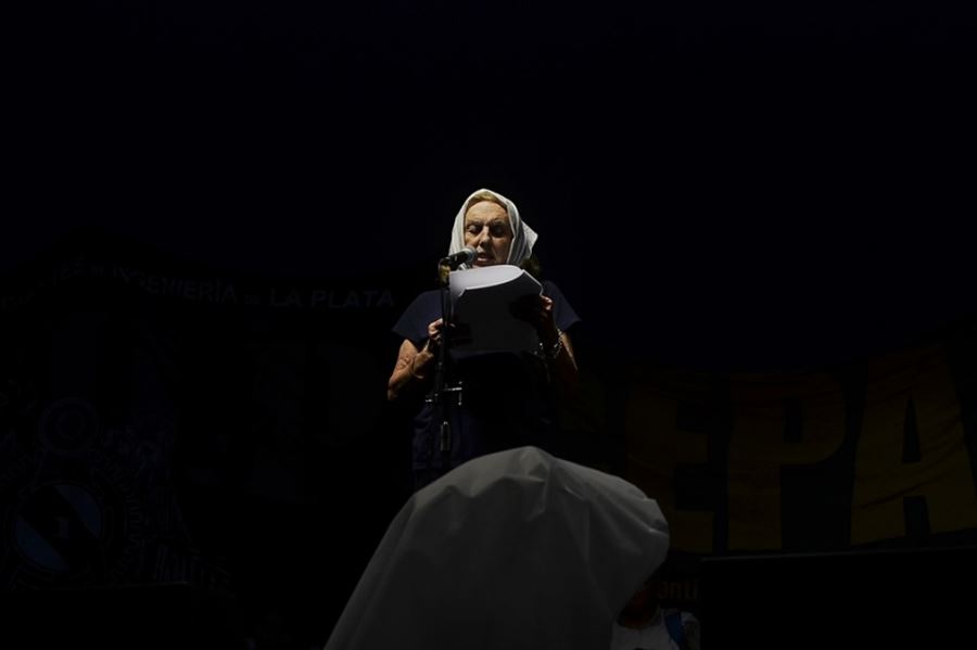 Las Madres de Plaza de Mayo cumplen 43 años y habrá actividades para homenajearlas desde casa