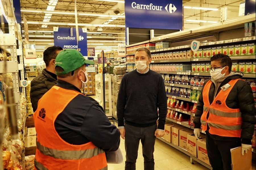 Fernando Gray supervisó el cumplimiento del programa "Precios máximos" en Esteban Echeverría