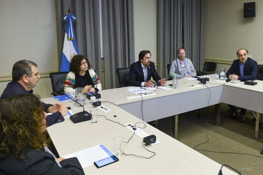 Trotta aseguró que "tendremos todo listo para cuando la pandemia nos permita volver a las aulas"